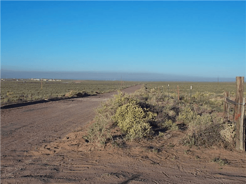 Arizona, Navajo County, 1.25 Acres Arizona Rancho, Lot 63 T19N R22E. TERMS $44/Month